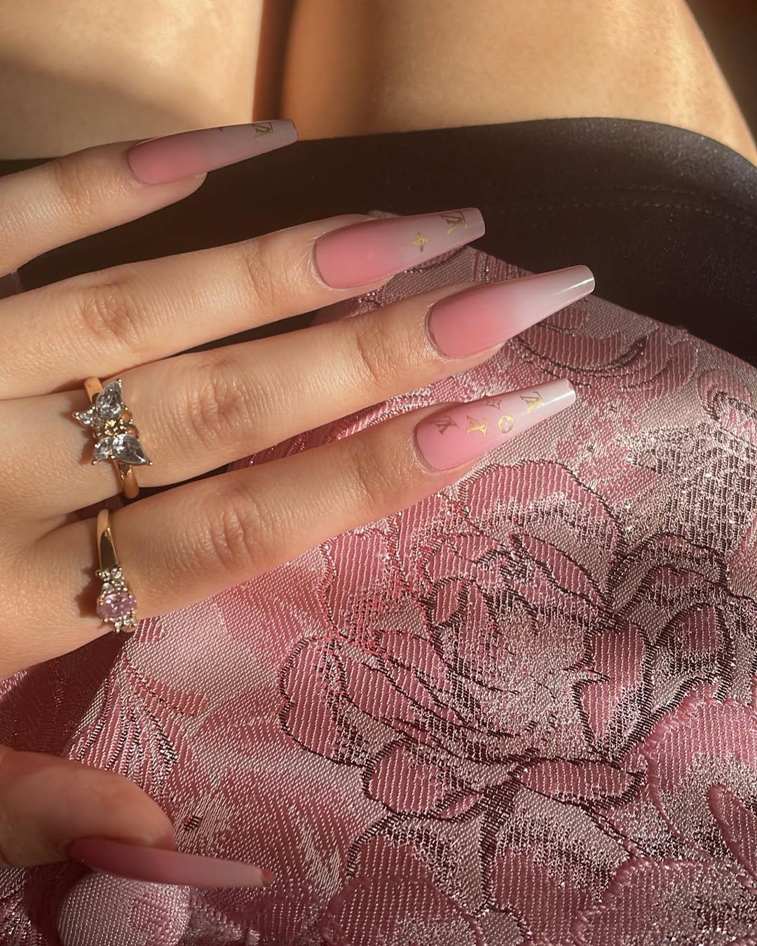 Pink Louis