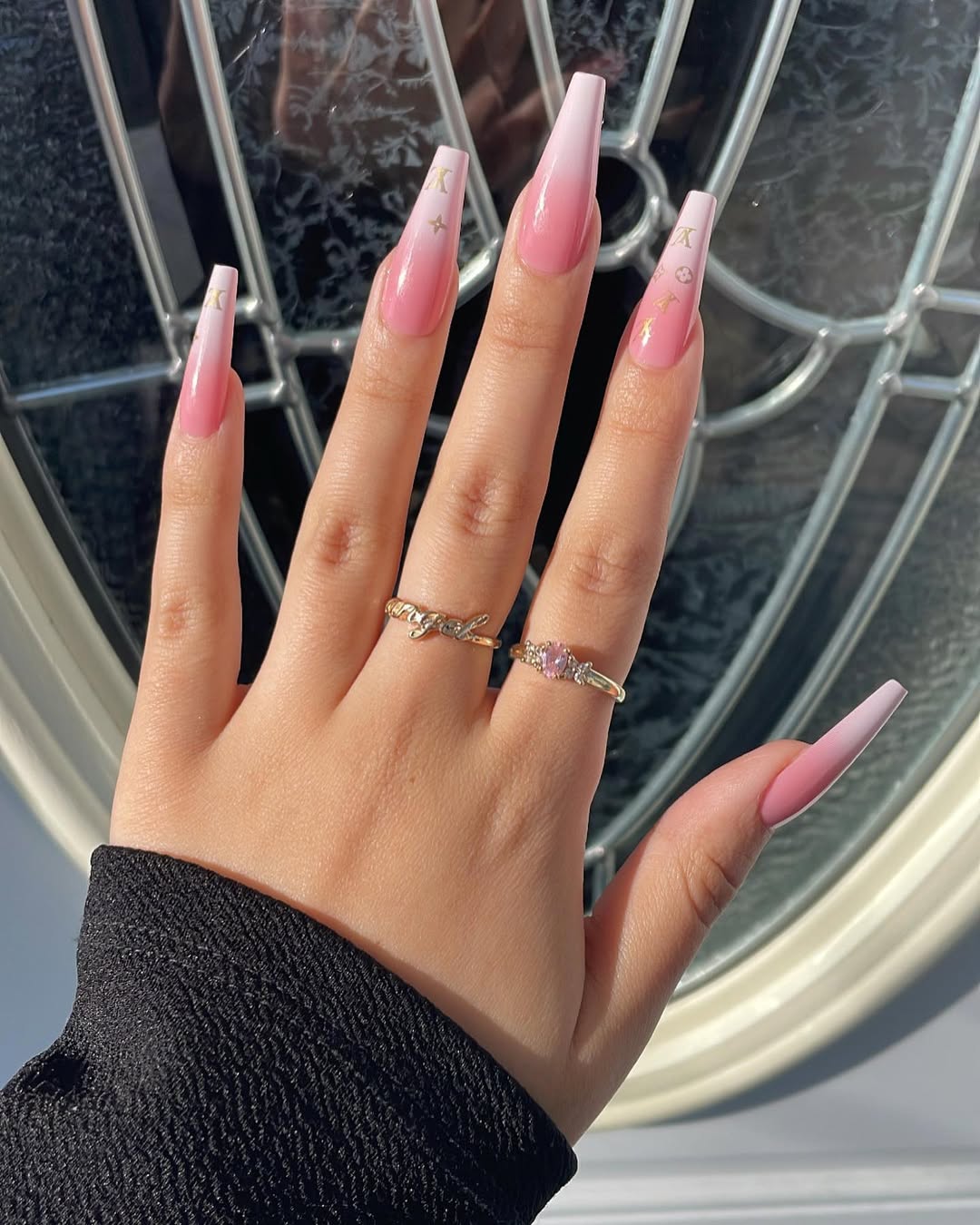 Pink Louis
